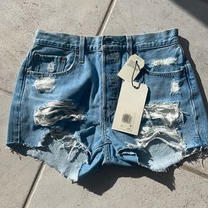 Brand new / with tags Levi’s premium 501 shirts / high rise . Size 28